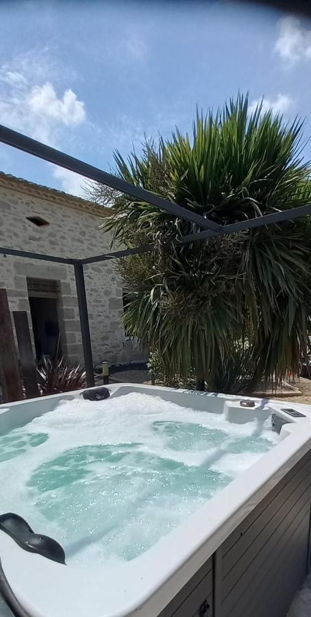 L'Atelier D'Andre Bed & Breakfast Monbahus Dış mekan fotoğraf